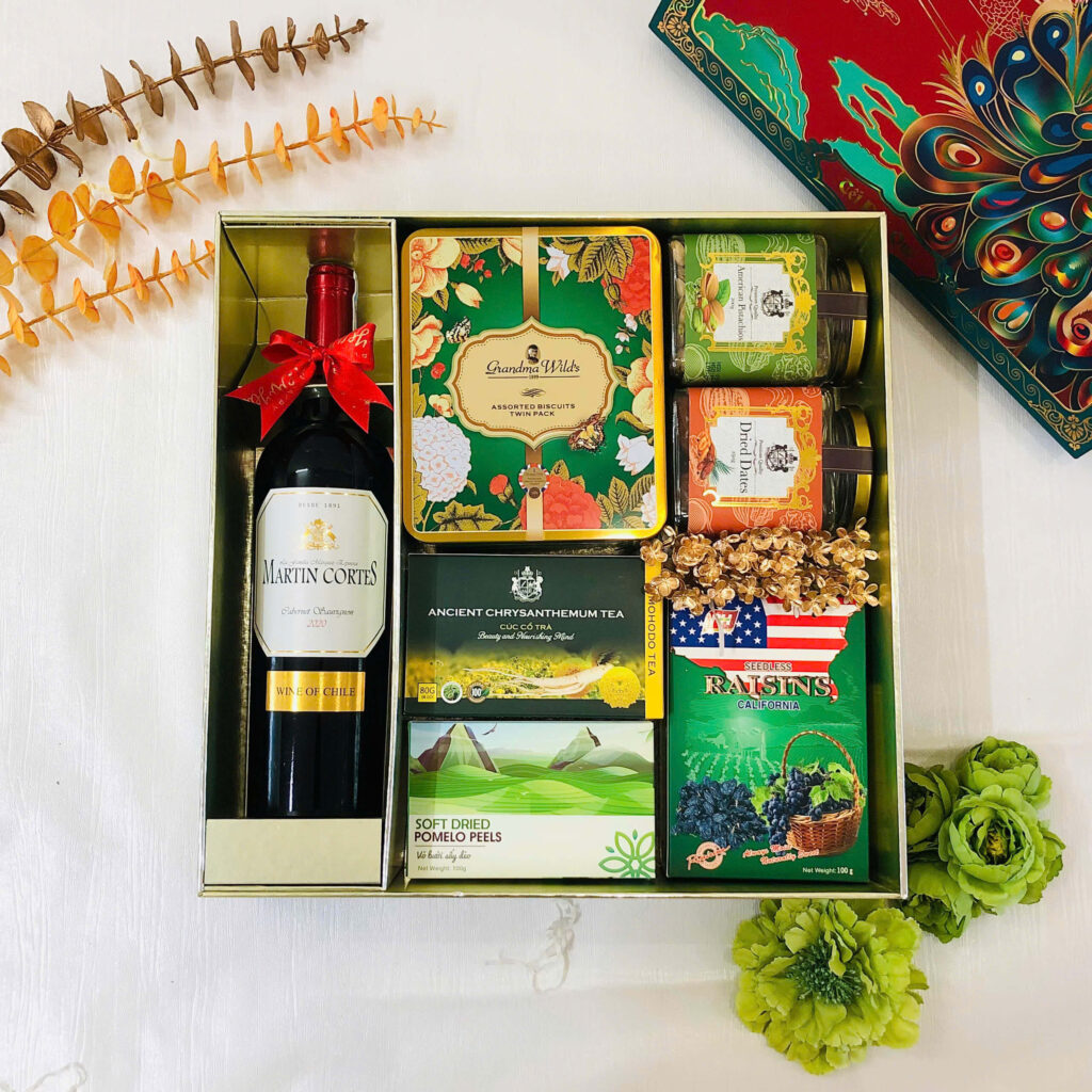hộp quà tết 2025